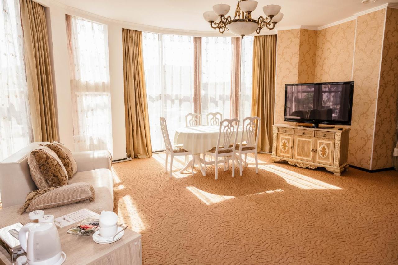 Golden Palace Aktau  Kültér fotó