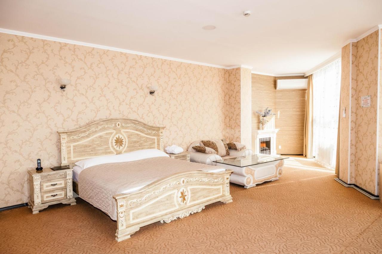 Golden Palace Aktau  Kültér fotó