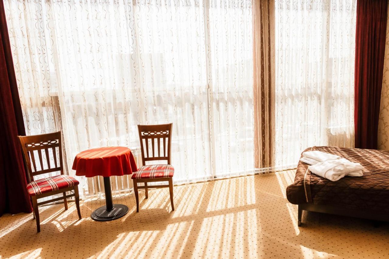 Golden Palace Aktau  Kültér fotó
